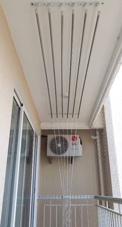 Wall Mounted Cloth Hanger